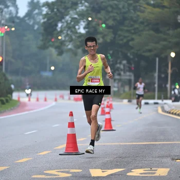 Runner Photo 7027886