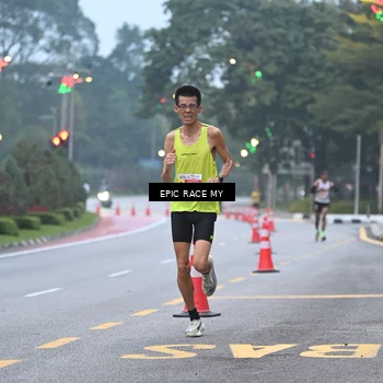 Runner Photo 7027899