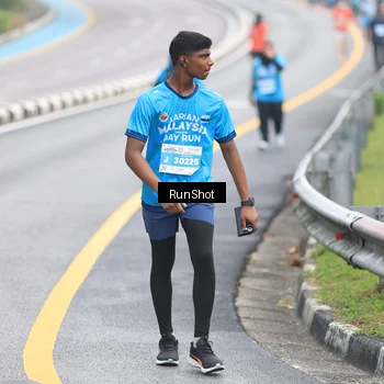 Runner Photo 7027924