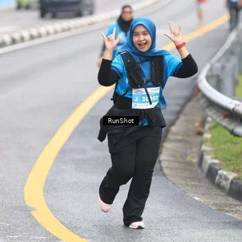 Runner Photo 7027937