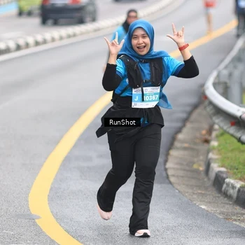 Runner Photo 7027939