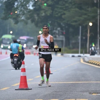 Runner Photo 7027940