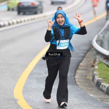 Runner Photo 7027942