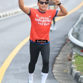 Runner Photo 7027954
