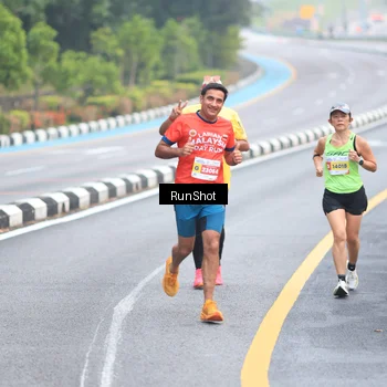 Runner Photo 7027980