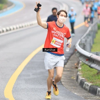 Runner Photo 7028003