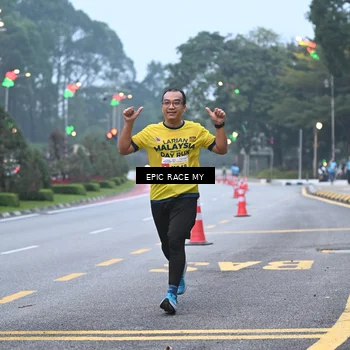 Runner Photo 7028014