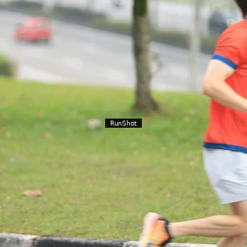 Runner Photo 7028024