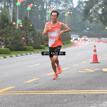 Runner Photo 7028035