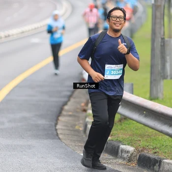 Runner Photo 7028036