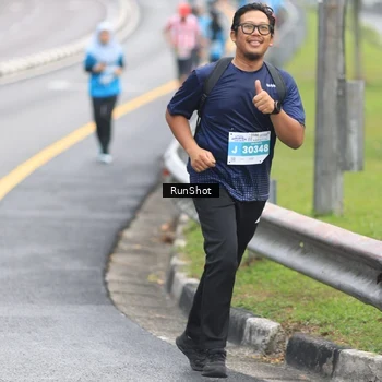 Runner Photo 7028037