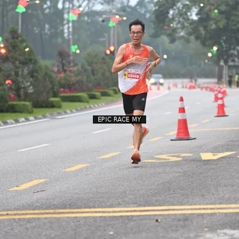 Runner Photo 7028039