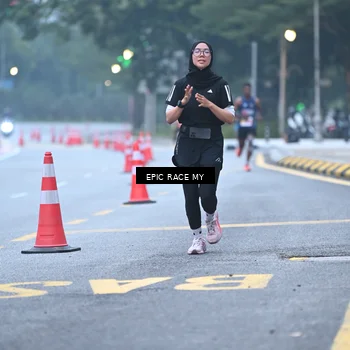 Runner Photo 7028044