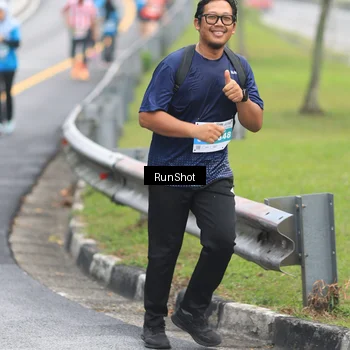 Runner Photo 7028049