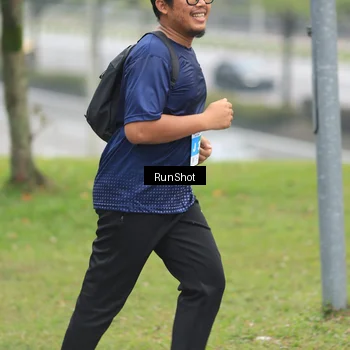 Runner Photo 7028065