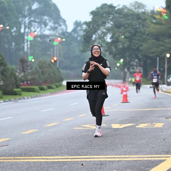 Runner Photo 7028067
