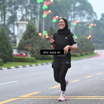Runner Photo 7028074
