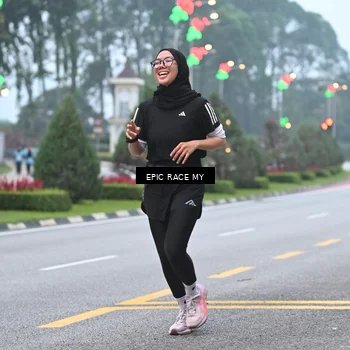 Runner Photo 7028076