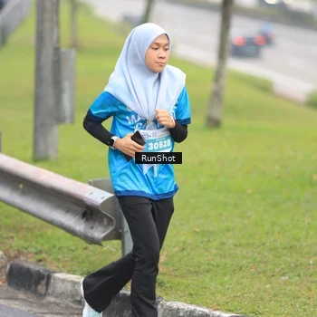 Runner Photo 7028082
