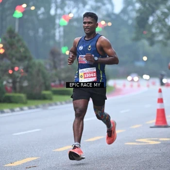 Runner Photo 7028091