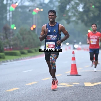 Runner Photo 7028093