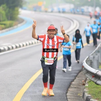 Runner Photo 7028097