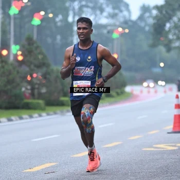 Runner Photo 7028105