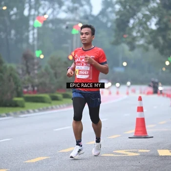 Runner Photo 7028116