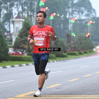 Runner Photo 7028117