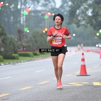 Runner Photo 7028126