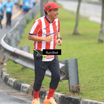Runner Photo 7028129