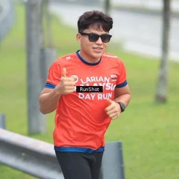 Runner Photo 7028132