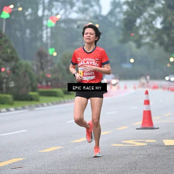 Runner Photo 7028140