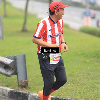 Runner Photo 7028142