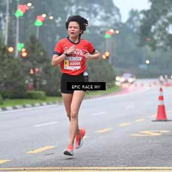 Runner Photo 7028143