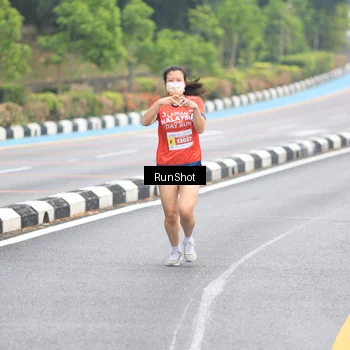 Runner Photo 7028150