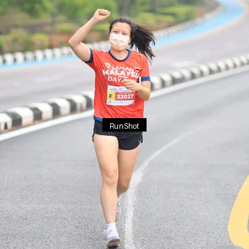 Runner Photo 7028164