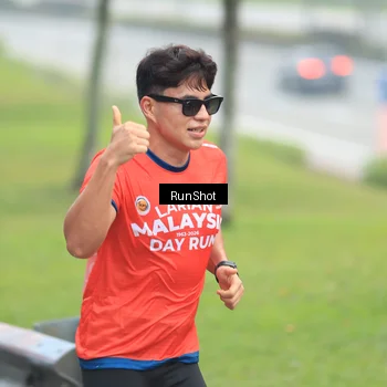 Runner Photo 7028165