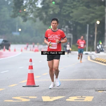 Runner Photo 7028168