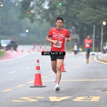 Runner Photo 7028174
