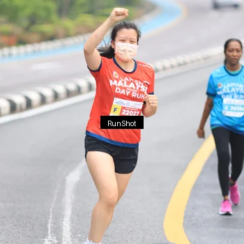 Runner Photo 7028177
