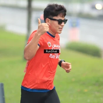 Runner Photo 7028181