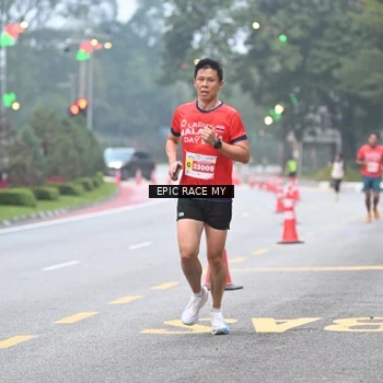 Runner Photo 7028182