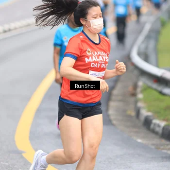 Runner Photo 7028186