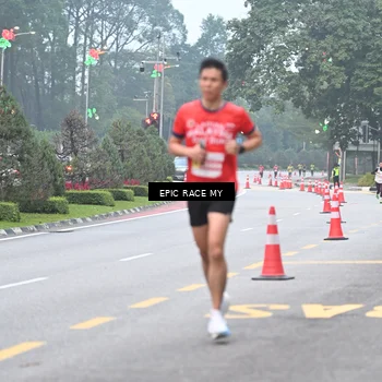 Runner Photo 7028195