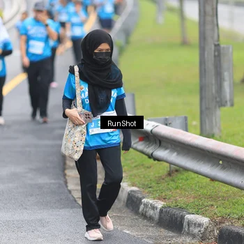 Runner Photo 7028217