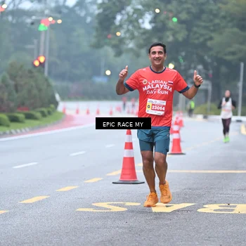 Runner Photo 7028218