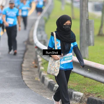 Runner Photo 7028219