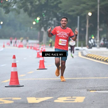 Runner Photo 7028223