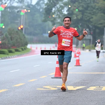 Runner Photo 7028224